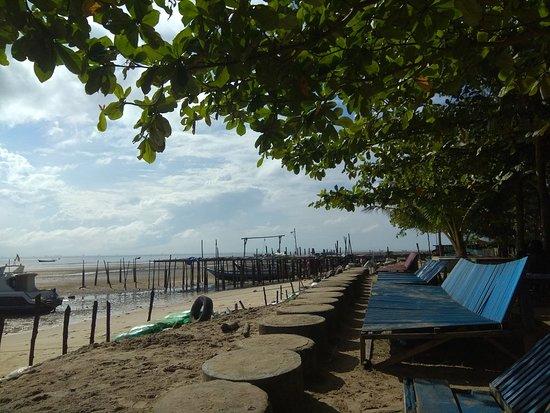 Binalatung Beach