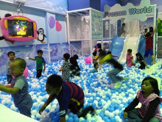 KIDz Family Playground